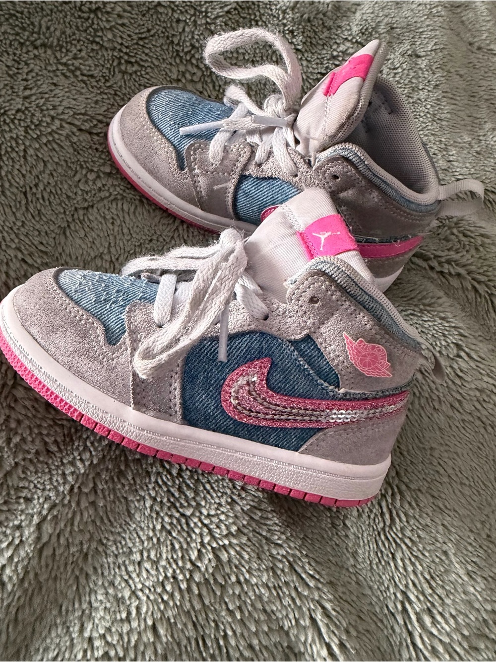 Nike Kids Gray, Blue & Pink Mid-Top Sneakers